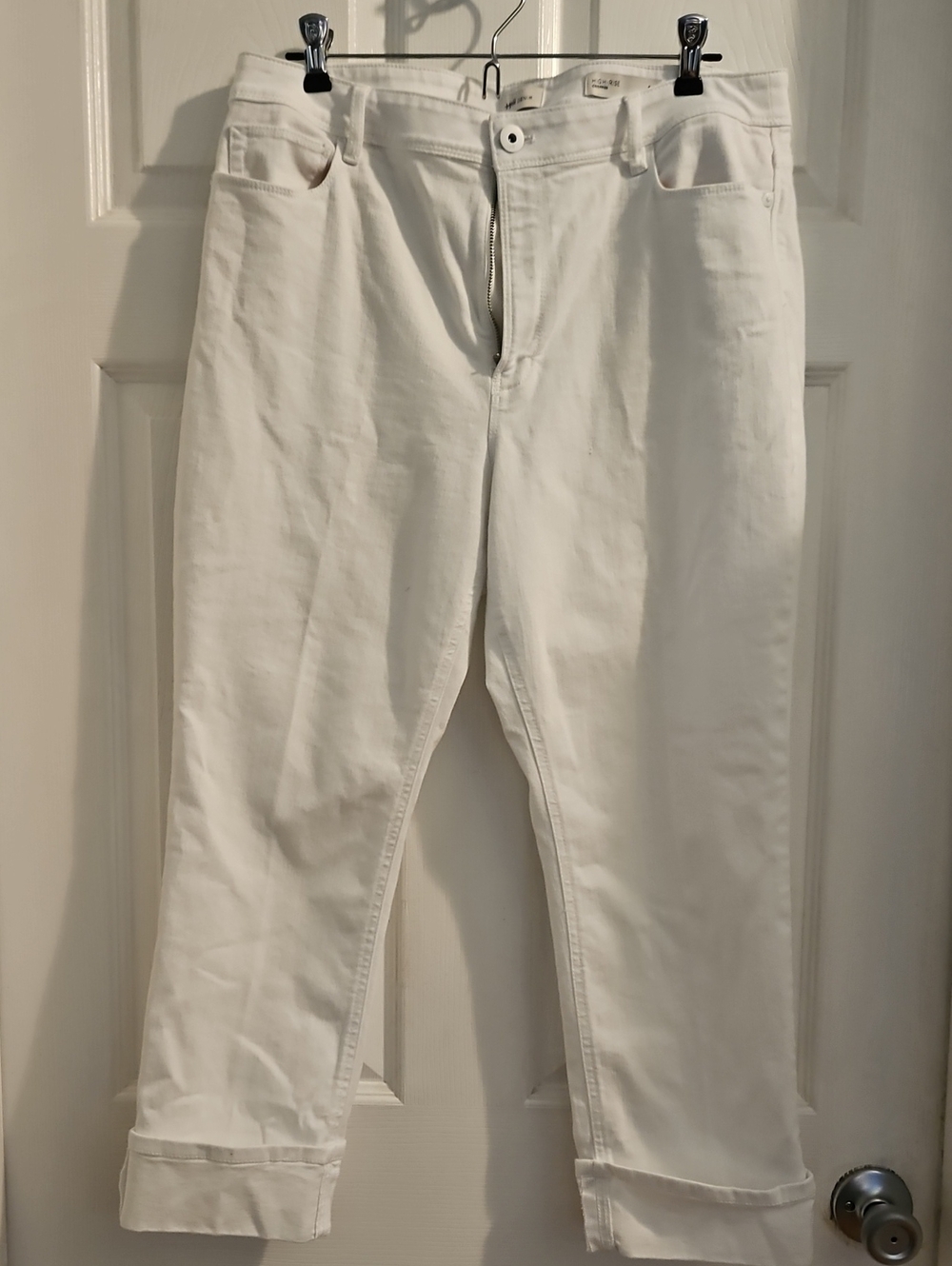 J. Jill White Cropped Straight Jeans